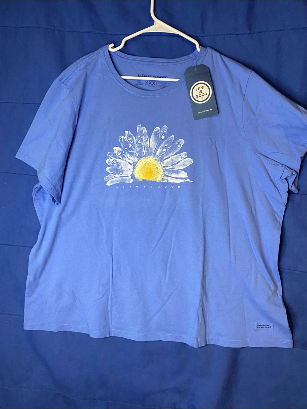 Life Is Good Periwinkle Daisy Graphic Short Sleeve Tee